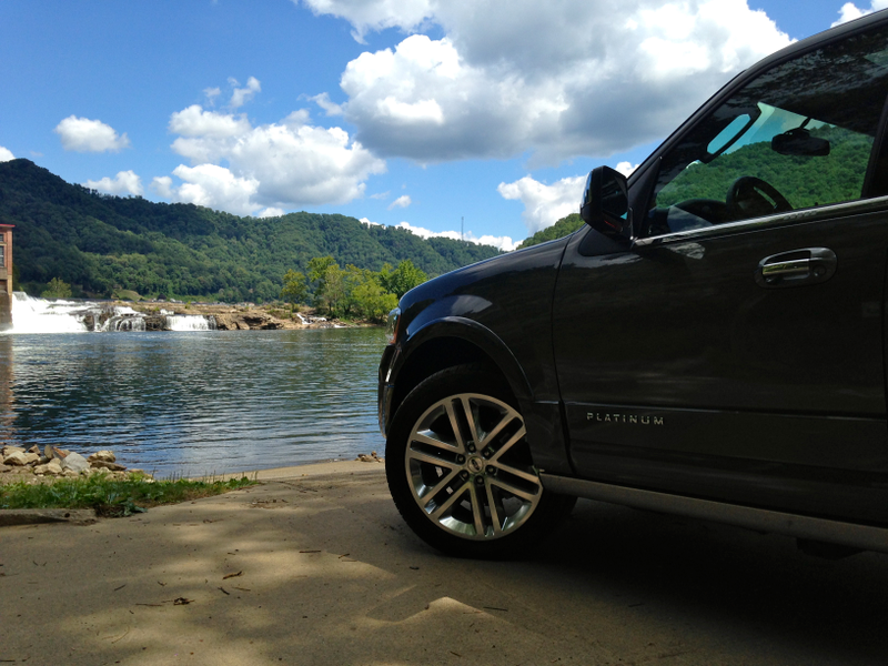 Illustration for article titled Believe It: The 2015 Ford Expedition Is Better Than The Chevy Suburban